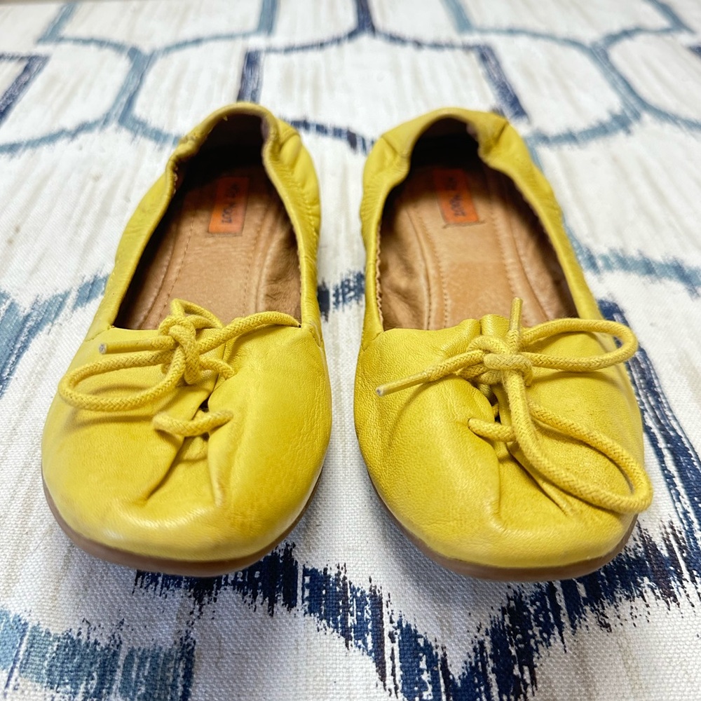 Miz Mooz Yellow Ballet Flats size 8.5, fits like an 8